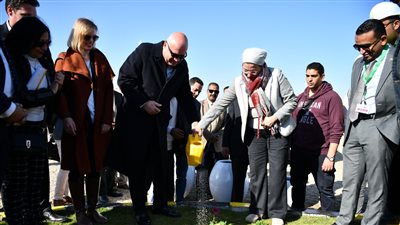 وزيرة البيئة تستعرض رحلة البرنامج الوطنى لإدارة المخلفات الصلبة بمحافظة قنا