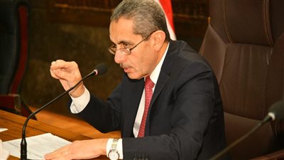 محافظ الغربية يتابع أعمال رصف محور طريق المعامل بميت حبيش (صور)