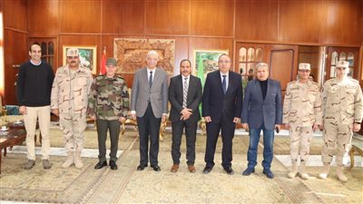 رئيس جامعة المنوفية يستقبل لجنة من منطقة التجنيد والتعبئة للكشف الطبي على الطلاب ذوي الاحتياجات