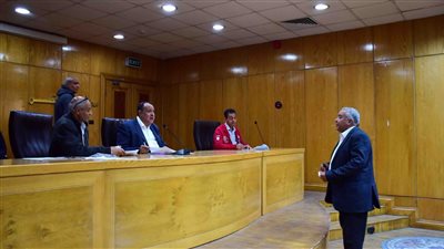 سكرتير عام الأقصر يبحث الطلبات والشكاوى المقدمة من المواطنين في اليوم المفتوح