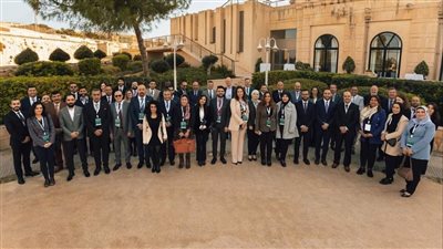 محافظ دمياط تشارك بورشة عمل 