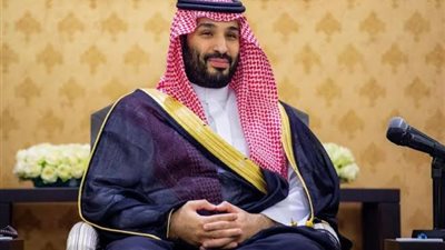 ولي العهد يجتمع مع وزير الخارجية والتنمية البريطاني