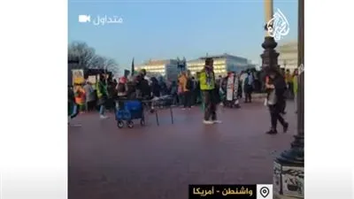 شاهد| متظاهرون يغلقون طرقا رئيسية في واشنطن للمطالبة بوقف العدوان على غزة