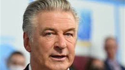 بعد اتّهامه بالقتل غير العمد.. أليك بالدوين «خائف من الإفلاس»