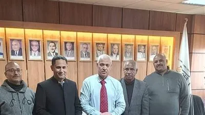 أمن جامعة أسيوط يعيد سبيكة ذهب لطالب فقدها في الامتحانات