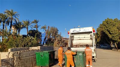 رفع 705 طن مخلفات وتسوية وتمهيد طرق خلال حملات نظافة بأسيوط