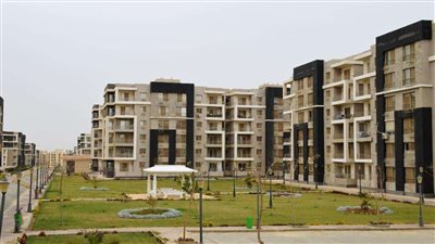 لهذه الأسباب.. خبراء الاقتصاد: نسبة مبيعات مبادرة بيع الوحدات العقارية بالدولار لا تتعدى الـ 25%