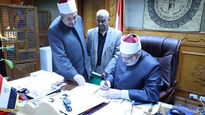 وكيل الأزهر يعتمد نتيجة الشهادتين الابتدائية والإعدادية 
