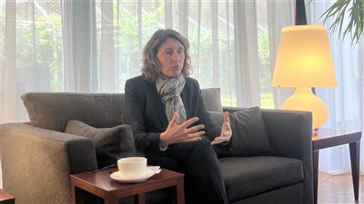 المبعوثة الألمانية: ألمانيا ملتزمة بتقديم المساعدات الإنسانية لغزة ونشكر مصر على جهودها 