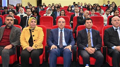 وزير الرياضة يستقبل وزير الموارد المائية والري في لقاء حواري مفتوح مع الشباب