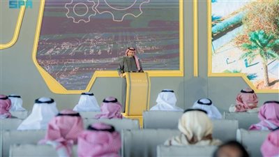 وزير الصناعة: ربط المدن الصناعية بشبكة القطارات سيسهم في رفع كفاءة العمليات اللوجستية