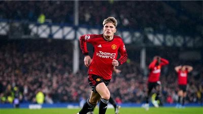 تعليق ناري من تين هاج على تألق جارناتشو مع اليونايتد