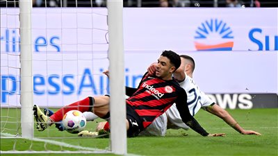 مرموش يسجل هدفًا رائعًا في تعادل فرانكفورت مع باخوم.. فيديو