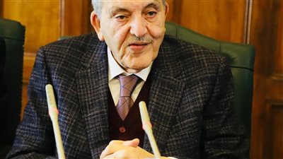 الوكيل يرد في اجتماع للغرفة التجارية حول أحاديث حجب التجار السلع