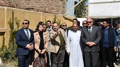 محافظ قنا ومساعد وزير الصحة يتفقدان مشروع إنشاء مستشفى الرمد
