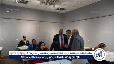 رئيس جامعة الأقصر يتابع انتظام الدراسة مع بداية الفصل الدراسى الثانى