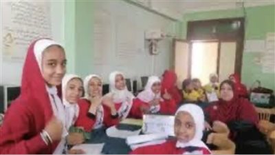 البناطيل المقطعة والإكسسوارات.. قائمة ممنوعات للطلاب مع بداية الترم الثاني