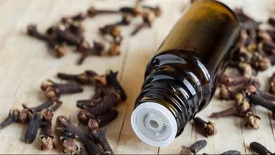 فوائد زيت القرنفل للشعر.. وهذه طريقة استخدامه