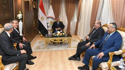 وزير الإنتاج الحربى يستقبل سفير البوسنة والهرسك بالقاهرة لبحث أوجه التعاون 