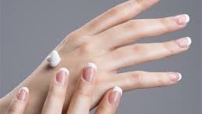 فوائد الفازلين للأظافر.. وكيف يمكن استخدامه؟
