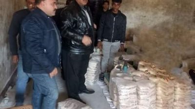 ضبط 20 طن سلع غذائية داخل مخازن في العاشر من رمضان قبل بيعهم بالسوق السوداء 
