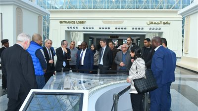 النقل: بدء العمل في مشروع تطوير نظم الإشارات بخط القاهرة بني سويف