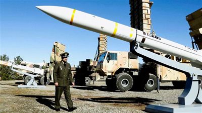 مع تصاعد التوترات في المنطقة...إيران تكشف عن أنظمة دفاع جوي جديدة