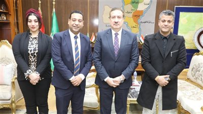 محافظ المنوفية يلتقي وفد اللجنة الطبية العليا والاستغاثات بمجلس الوزراء 