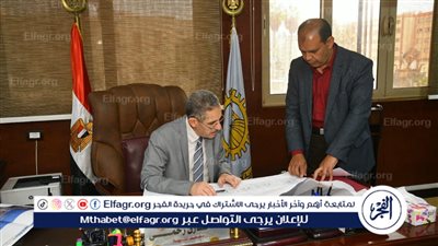 محافظ الغربية يناقش الموقف التنفيذي للمشروعات في طنطا