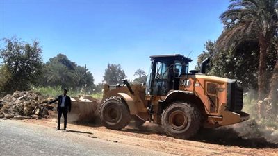  محافظ أسوان: إزالة للتعديات وتنفيذ أعمال التطوير بمدينتى إدفو والبصيلية