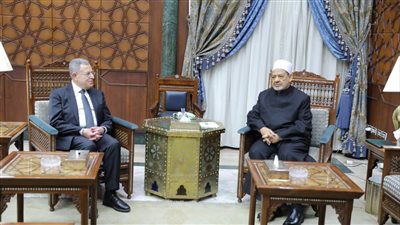 شيخ الأزهر يستقبل رئيس الوزراء اللبناني الأسبق بمقر المشيخة 