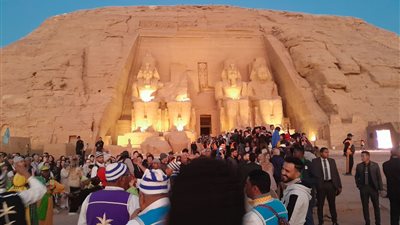  4100 سائح أجنبى وزائر مصرى شاهدوا ظاهرة تعامد الشمس بمدينة أبو سمبل