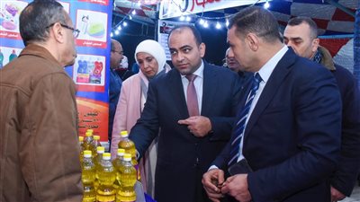 نائب محافظ الإسكندرية يفتتح معرض 