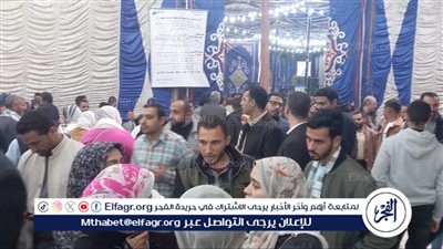 قبيل إنتهاء التصويت تكدس وازدحام بنقابة مهندسين أسيوط للمشاركة بالانتخابات
