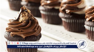 بمكونات بسيطة ونتائج مذهلة.. طريقة عمل كب كيك الشوكولاتة على الطاسة في أقل من 10 دقائق