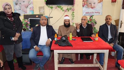 ندوات ولقاءات بقرى ومراكز أسيوط للتوعية بأهمية الصحة الانجابية وخطورة الزيادة السكانية