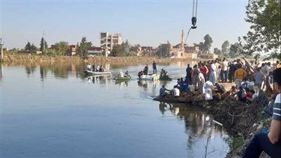 تفاصيل غرق معدية تحمل عمال شركة في منشأة القناطر