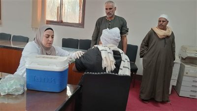 تطعيم عمال النظافة والتجميل ضد الالتهاب الكبدي الفيروسي B بديوان مجلس المدينة بالشهداء