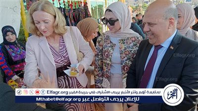 سكرتير الإسماعيلية وسفيرة سلوفاكيا يشهدان معرضًا لرسومات كتب الأطفال