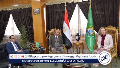 محافظ الإسماعيلية يستقبل سفيرة دولة سلوفاكيا بالقاهرة