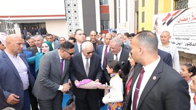 وزير التعليم ومحافظ الدقهلية يفتتحان معرض المدرسة المنتجة أهلا رمضان بالمنصورة (صور)