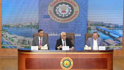 وزير التعليم يوجه بمواصلة تفعيل الغياب الإلكتروني وحصر غياب الطلاب يوميا