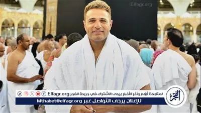 محمد نور من أمام الكعبة في أحدث ظهور.. صور