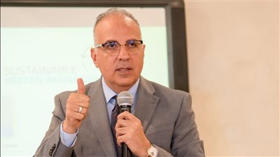 وزير الري يؤكد أهمية الاعتماد على تحلية المياه للإنتاج الكثيف للغذاء