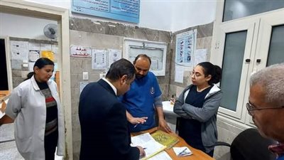 وكيل وزارة الصحة بأسيوط يحيل مدير مستشفى الحميات ورئيس تمريض ومشرفات بعض الأقسام للتحقيقات