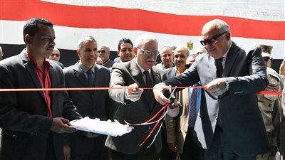 محافظ قنا يفتتح مصنع لتعبئة الاكسجين والنيتروجين بسكر قوص
