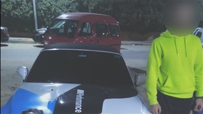 القبض على شخصين للقيام بحركات استعراضية بسيارتين بمحطة وقود بالجيزة (تفاصيل)