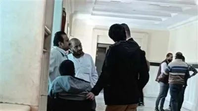 عاجل.. وصول أسرة اللواء اليمني لمحكمة جنوب (صور) 