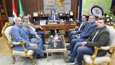 محافظ المنوفية يلتقي بمسئولي البنية التحتية لمنظومة النظافة بالمحافظات لمتابعة أعمال المحطة الوسيطة بتلا