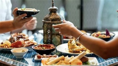 استشاري تغذية يكشف عن أخطاء الصائمين في رمضان